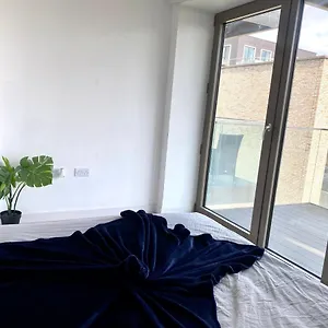  Apartment Md : Stunning 2 Bedroom 2 Bath - Royal Docks
