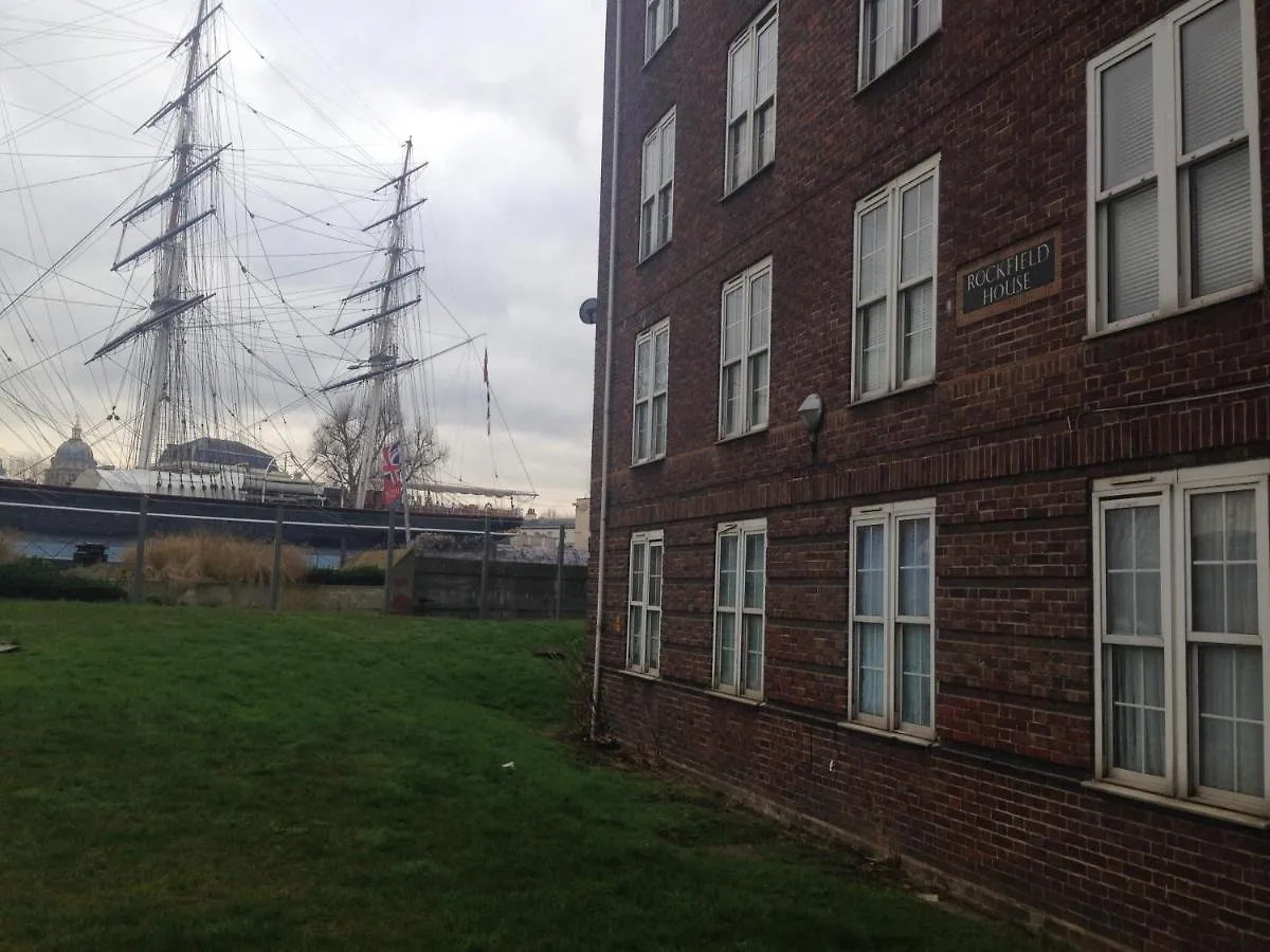 Riverside Cutty Sark 2Bd Retreat Apartment London 0*,