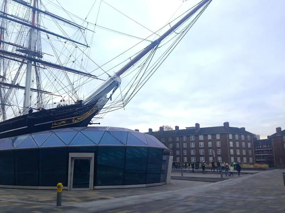 Riverside Cutty Sark 2Bd Retreat London 0*,  United Kingdom